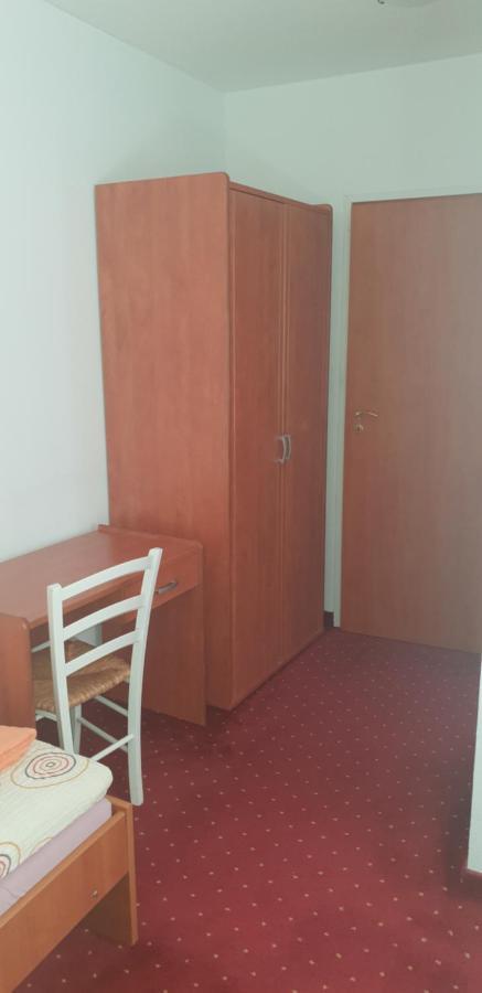 Klet Jana Bed & Breakfast Jastrebarsko Exterior foto