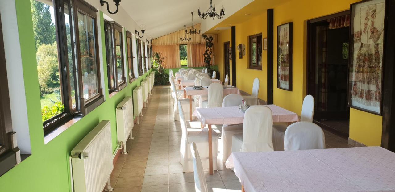 Klet Jana Bed & Breakfast Jastrebarsko Exterior foto
